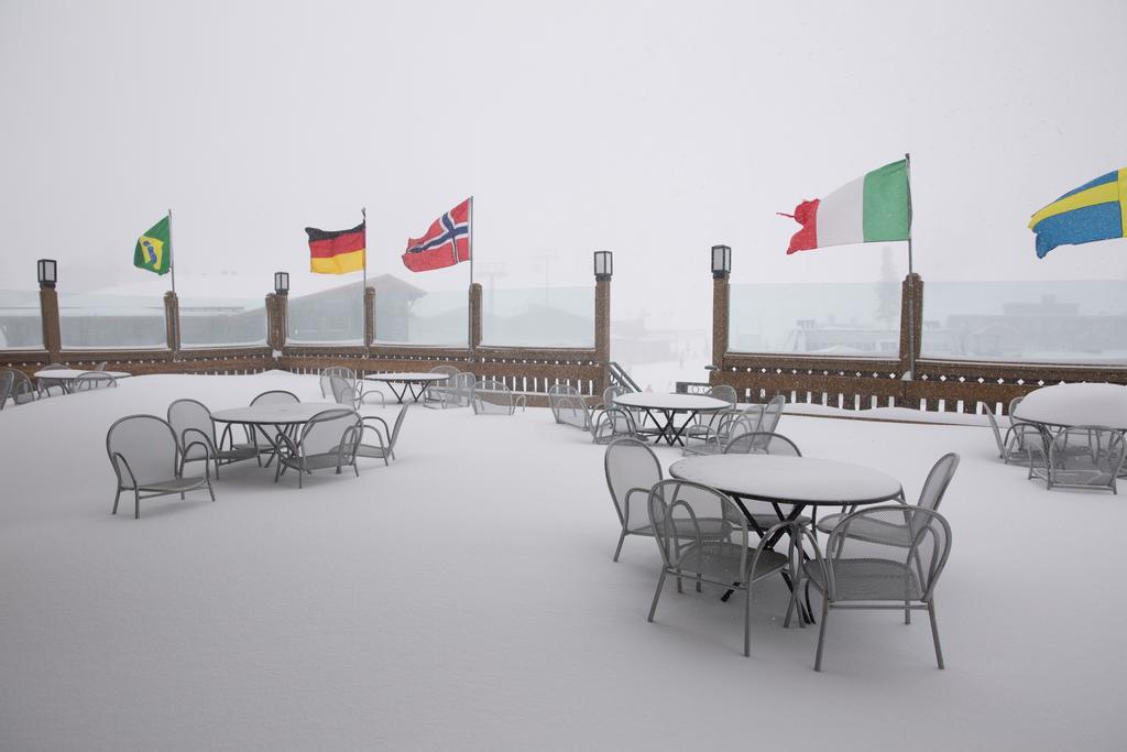 Mammoth Mountain Inn Мамът Лейкс Екстериор снимка
